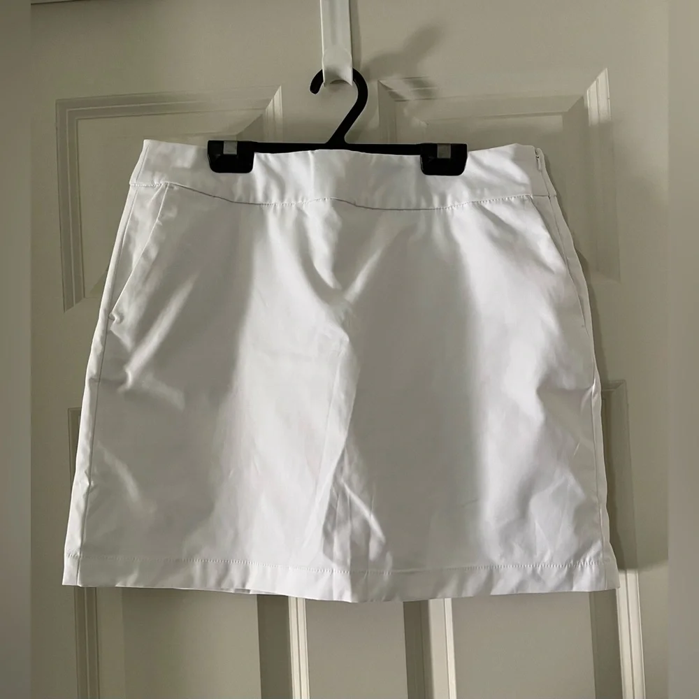 Women’s white NIKE FLEX GOLF SKORT with pockets tennis activewear workout size 8